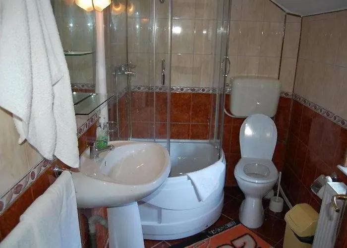 ホステル Ana Si Alex *